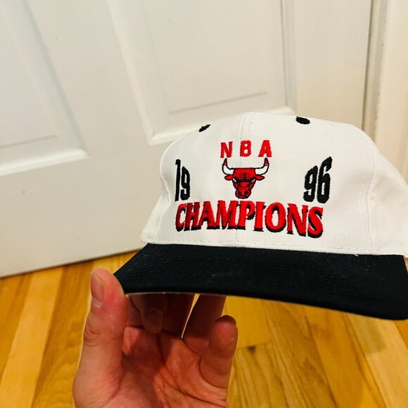 NWT Vintage 1996 NBA Champions Chicago Bulls Hat Cap Snapback - Picture 14 of 16